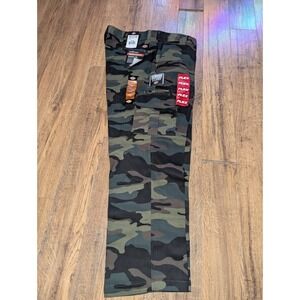 Dickies Men's Flex Regular Straight Leg Fit Cargo Pants Size 42 X 30